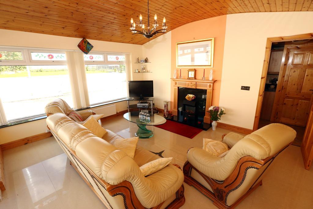 Beezies Self Catering Cottages Grange  Εξωτερικό φωτογραφία