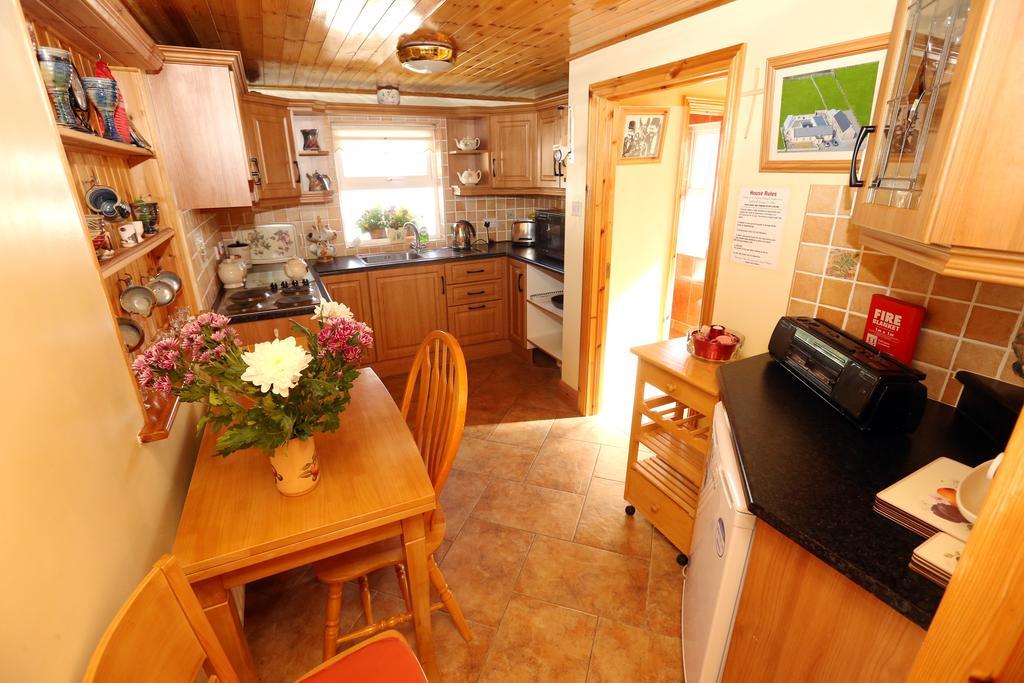 Beezies Self Catering Cottages Grange  Εξωτερικό φωτογραφία